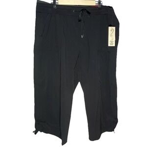 Khaki and Company Black Capris Size‎ 18W Active Inspired Drapey Fabric NWT